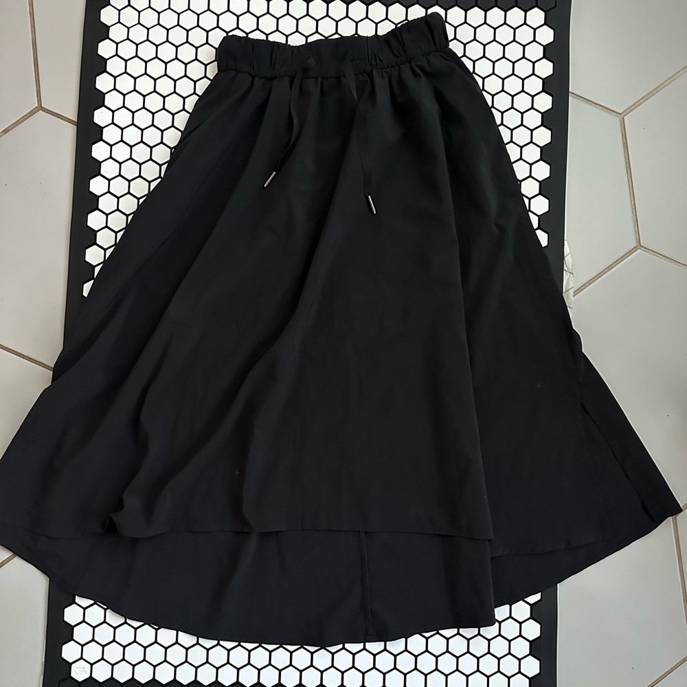 Lululemon Black Time to Flounce Midi Skirt